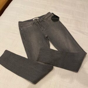 Articles of Society ankle skinny super soft triangle gray design jeans size 27